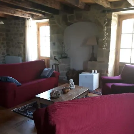Domaine De La Piale Bed and Breakfast
