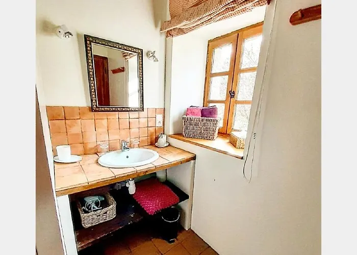 Domaine De La Piale 4*